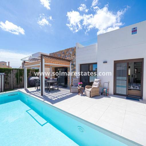 Villa individuelle - Resale - Cabo Roig - R11517