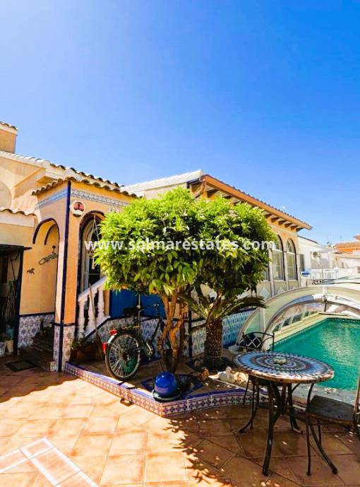Villa individuelle - Resale - Playa Flamenca - Urb Horizonte