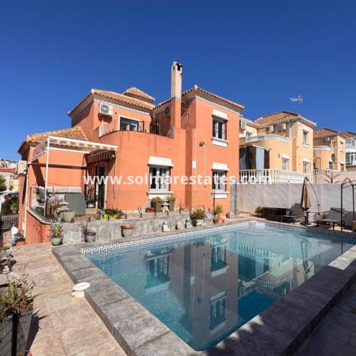 Villa individuelle - Resale - Villamartin - El Galan
