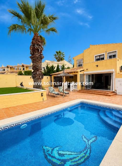 Villa individuelle - Resale - Villamartin - Lomas del Golf