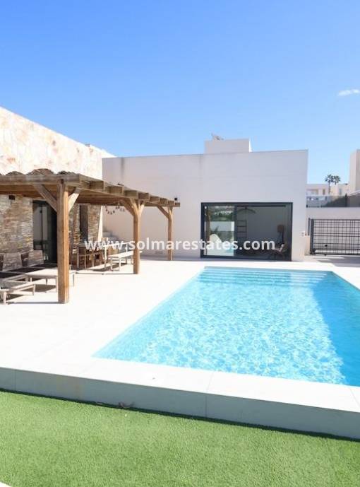 Vrijstaande Villa - Resale - Algorfa - La Finca Golf Resort