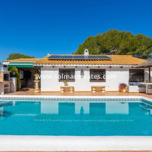 Vrijstaande Villa - Resale - Campoamor - Castillo de Don Juan