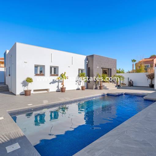 Vrijstaande Villa - Resale - Ciudad Quesada - R-23716