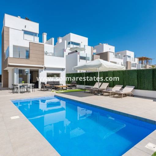Vrijstaande Villa - Resale - Guardamar Del Segura - R-11536