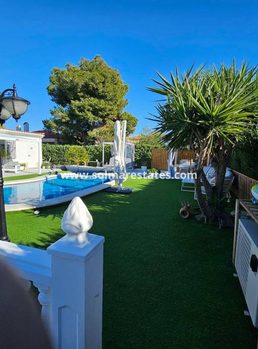 Vrijstaande Villa - Resale - La Marina - La Marina