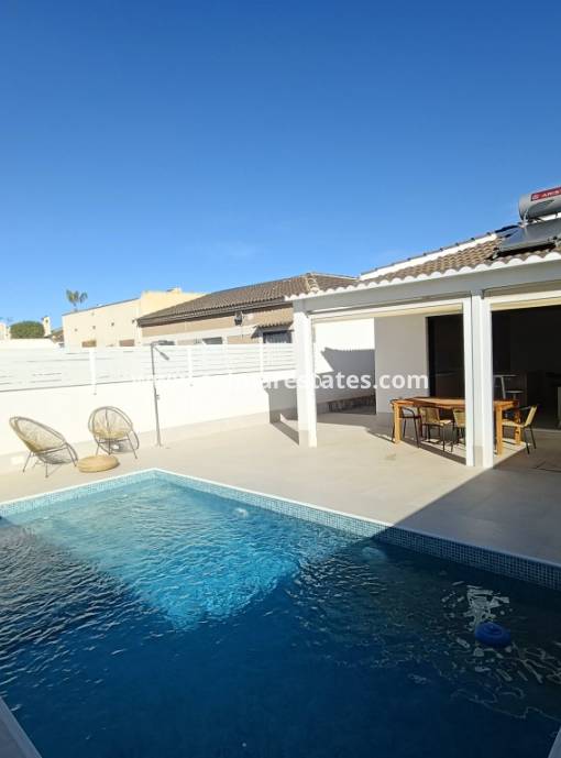 Vrijstaande Villa - Resale - Torrevieja - El Chaparral