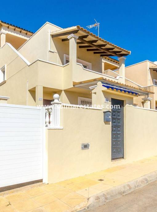 Vrijstaande Villa - Resale - Villamartin - Blue Hills