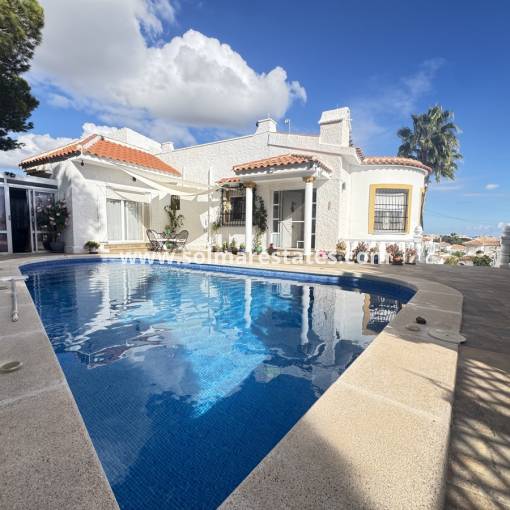 Vrijstaande Villa - Resale - Villamartin - Blue Lagoon
