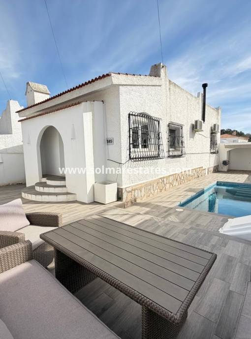 Vrijstaande Villa - Resale - Villamartin - Blue Lagoon