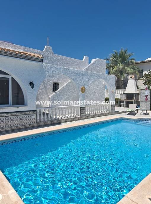 Vrijstaande Villa - Resale - Villamartin - Blue Lagoon