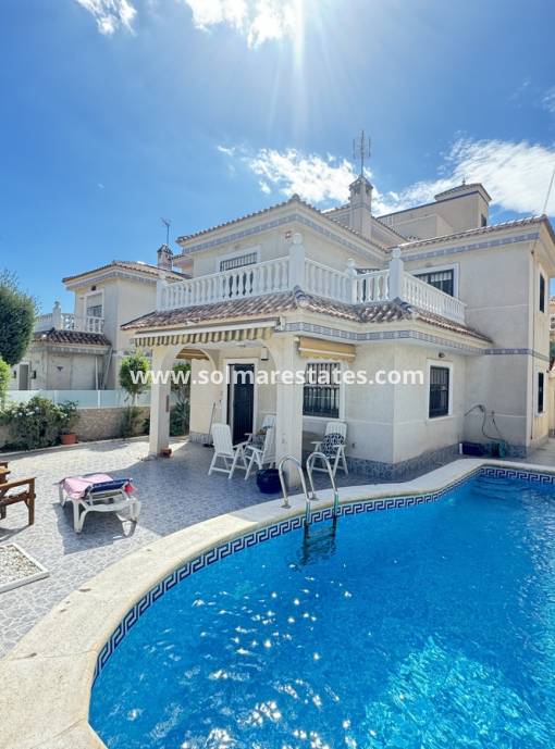 Vrijstaande Villa - Resale - Villamartin - El Galan