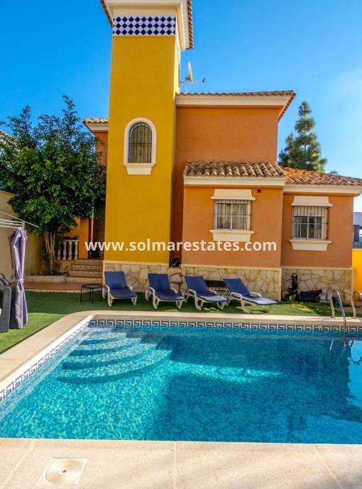 Vrijstaande Villa - Resale - Villamartin - El Galan