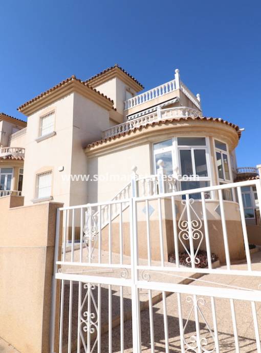 Vrijstaande Villa - Resale - Villamartin - Loma Golf