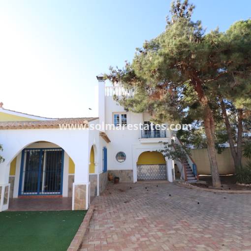 Vrijstaande Villa - Resale - Villamartin - Los Dolses