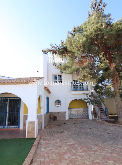 Vrijstaande Villa - Resale - Villamartin - Los Dolses