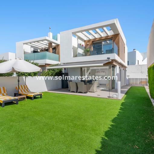 Vrijstaande Villa - Resale - Villamartin - PAU 26
