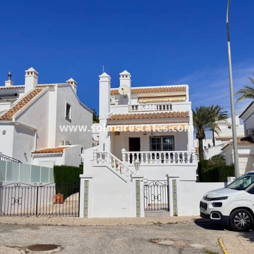 Vrijstaande Villa - Resale - Villamartin - Rioja