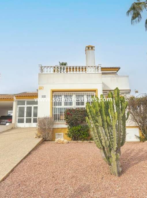 Vrijstaande Villa - Resale - Villamartin - Rioja