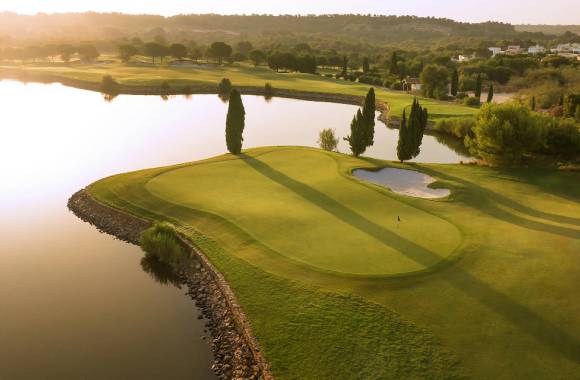 Las Colinas Golf & Country Club