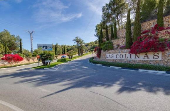 Las Colinas Golf & Country Club