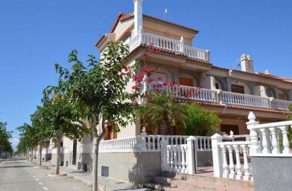Pilar De La Horadada