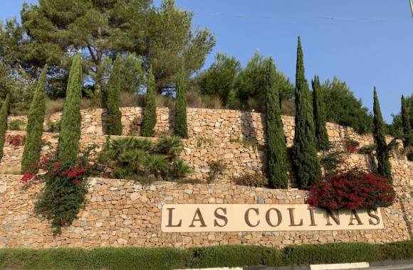 Las Colinas Golf & Country Club