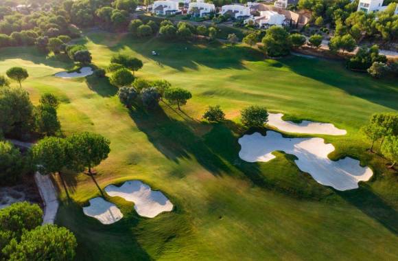 Las Colinas Golf & Country Club