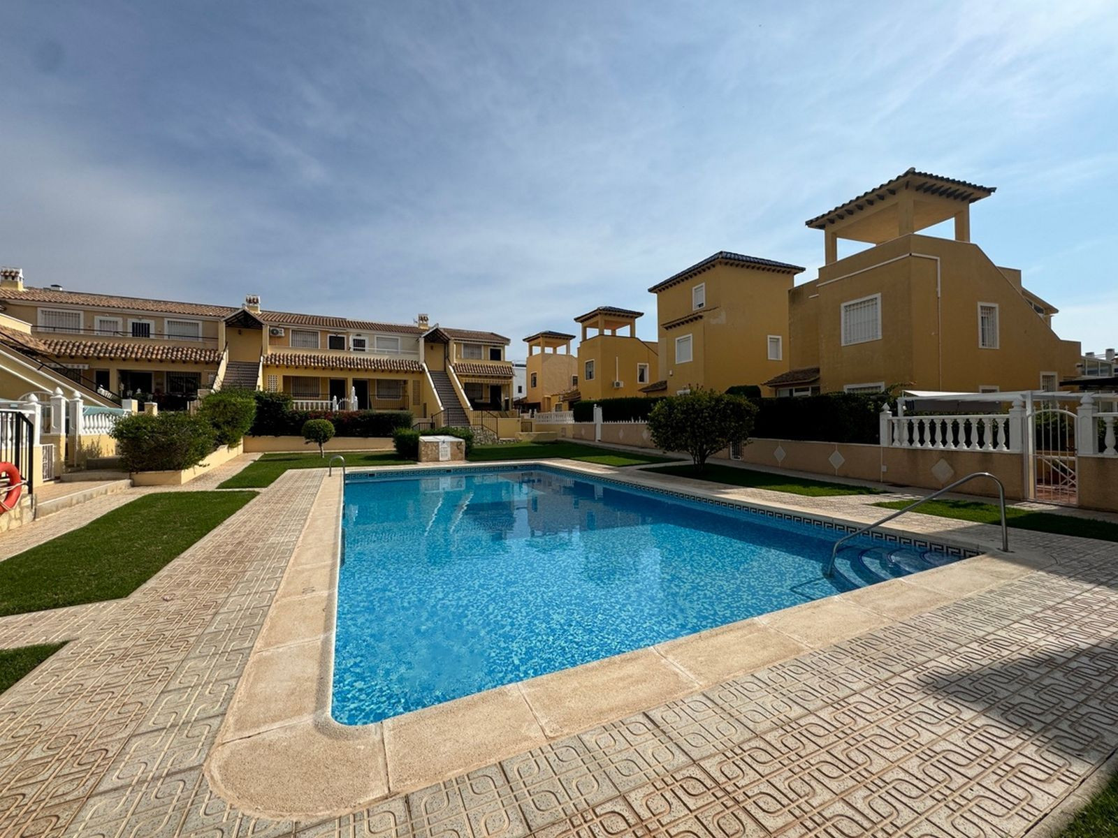 Apartment in San Miguel de Salinas - view 1