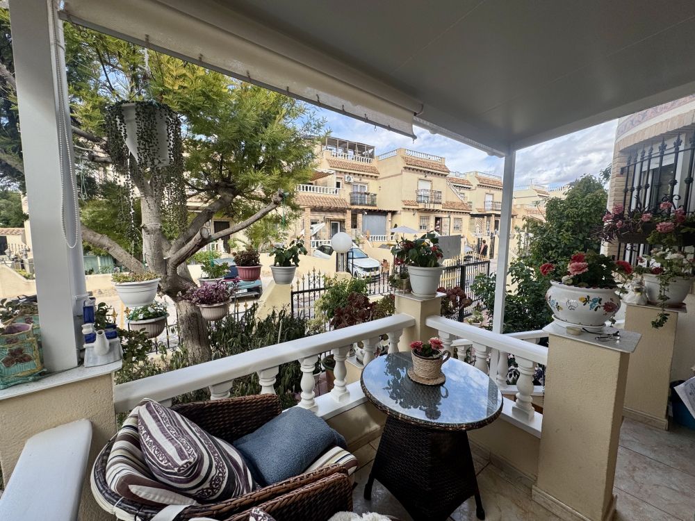 House in Punta Prima - Image 2