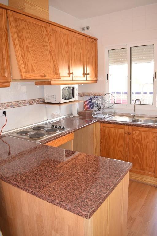 Apartment in Villamartin - Image 5