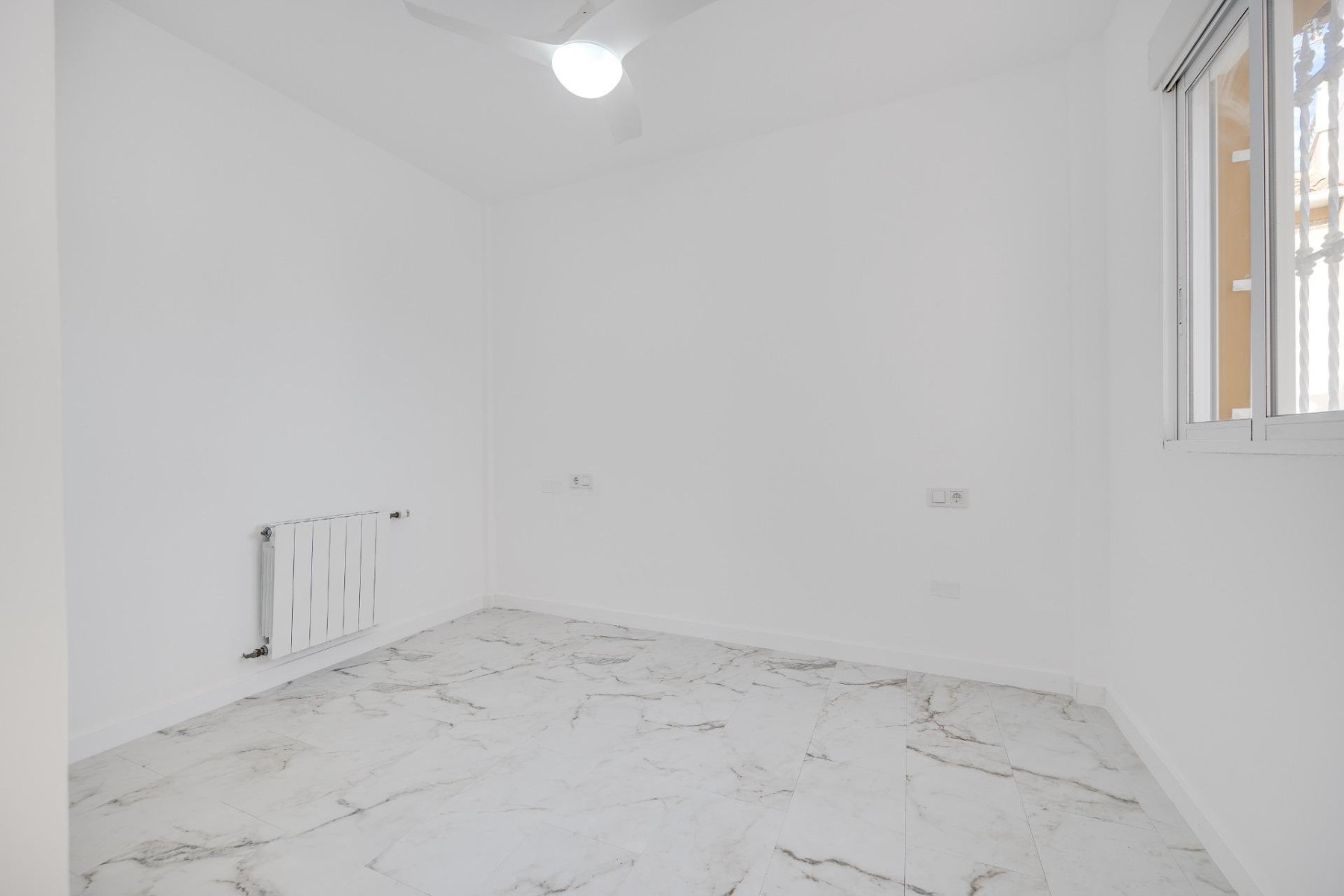 Villa in Playa Flamenca - Image 4