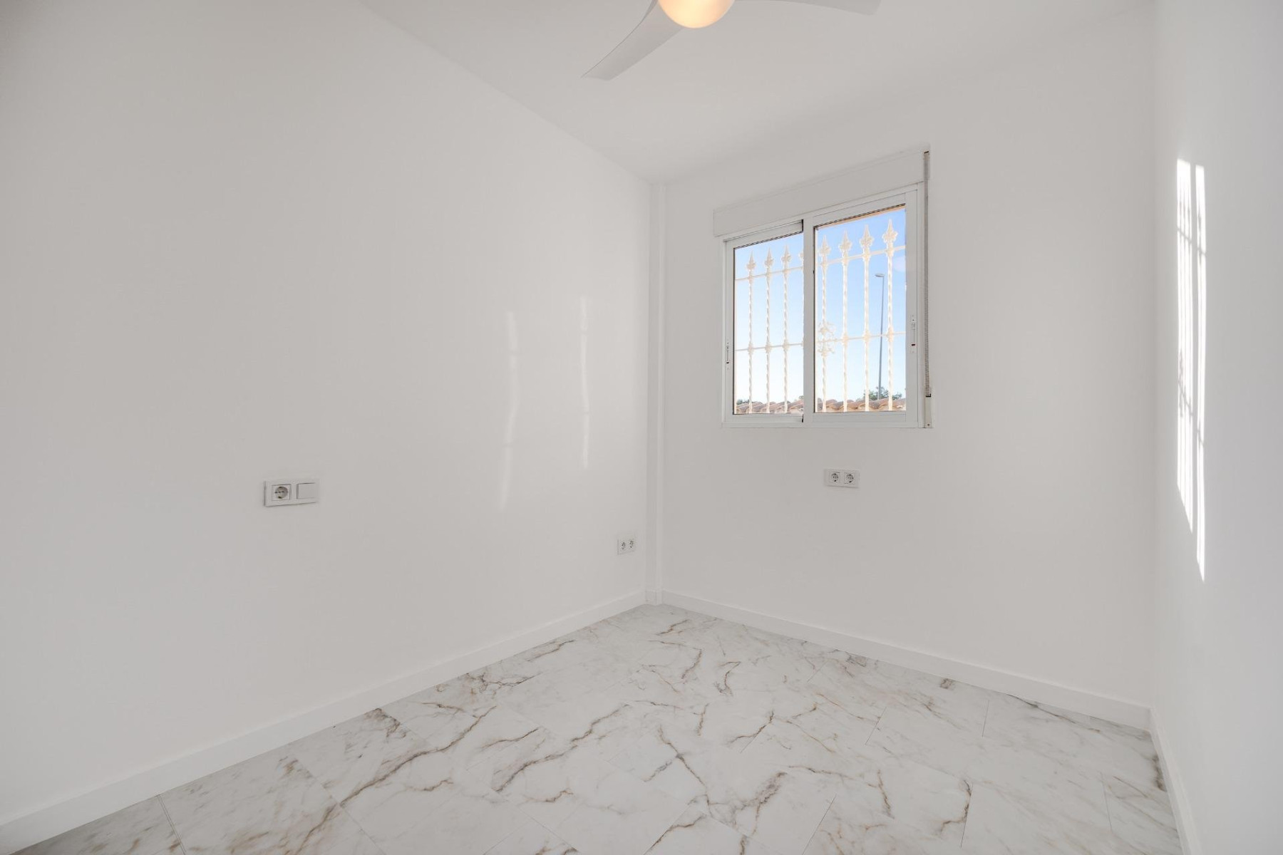 Villa in Playa Flamenca - Image 5