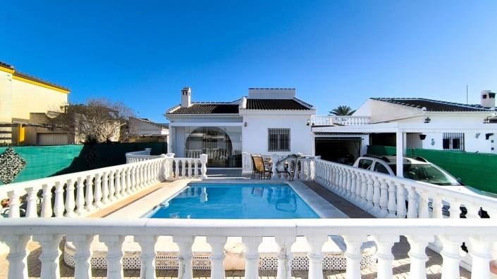 Villa in El Chaparral - view 1