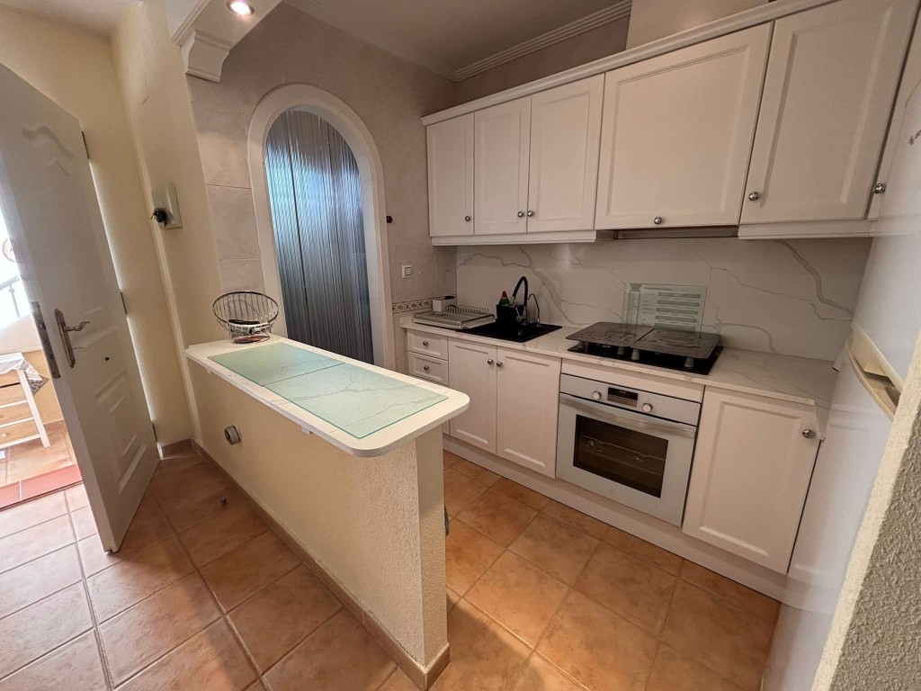 House in Villamartin - Image 4