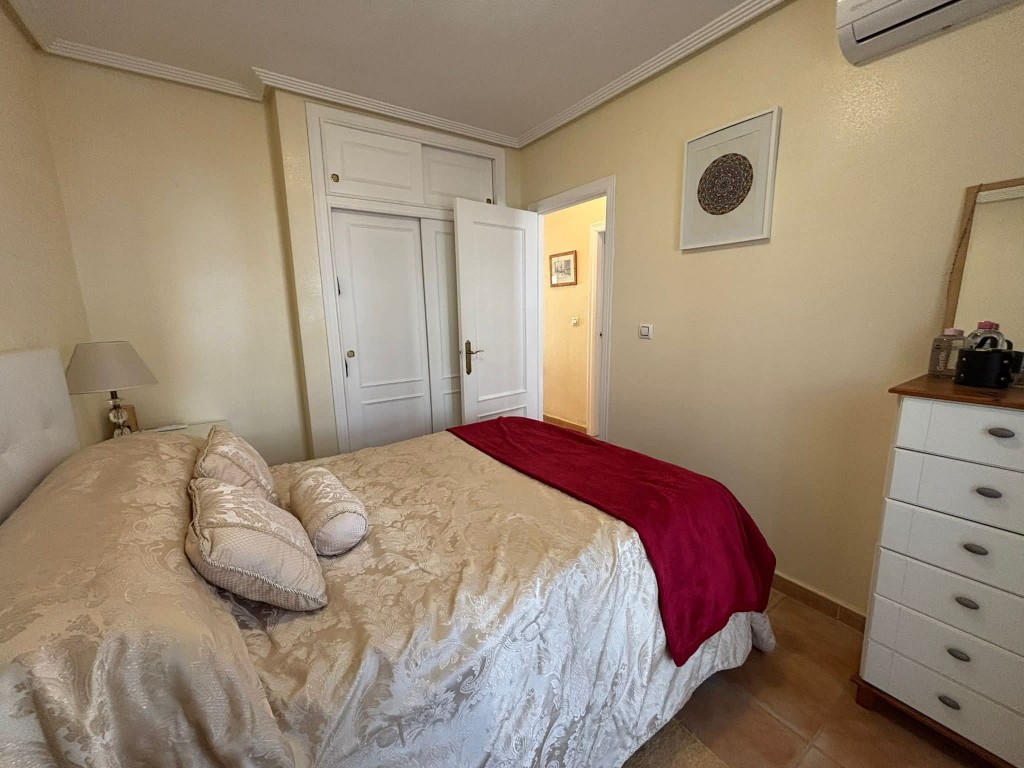 House in Villamartin - Image 5