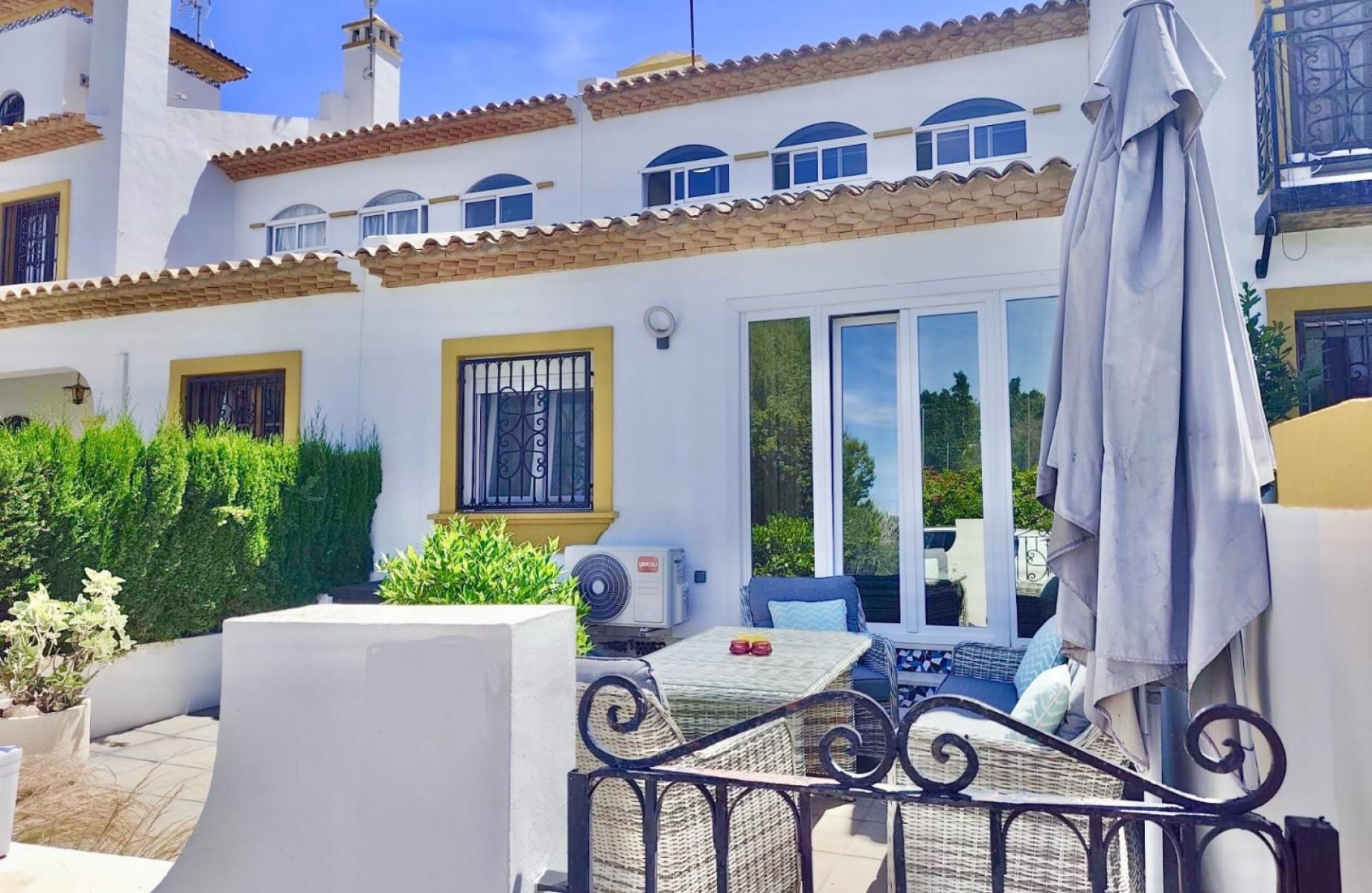 House in Villamartin - view 1