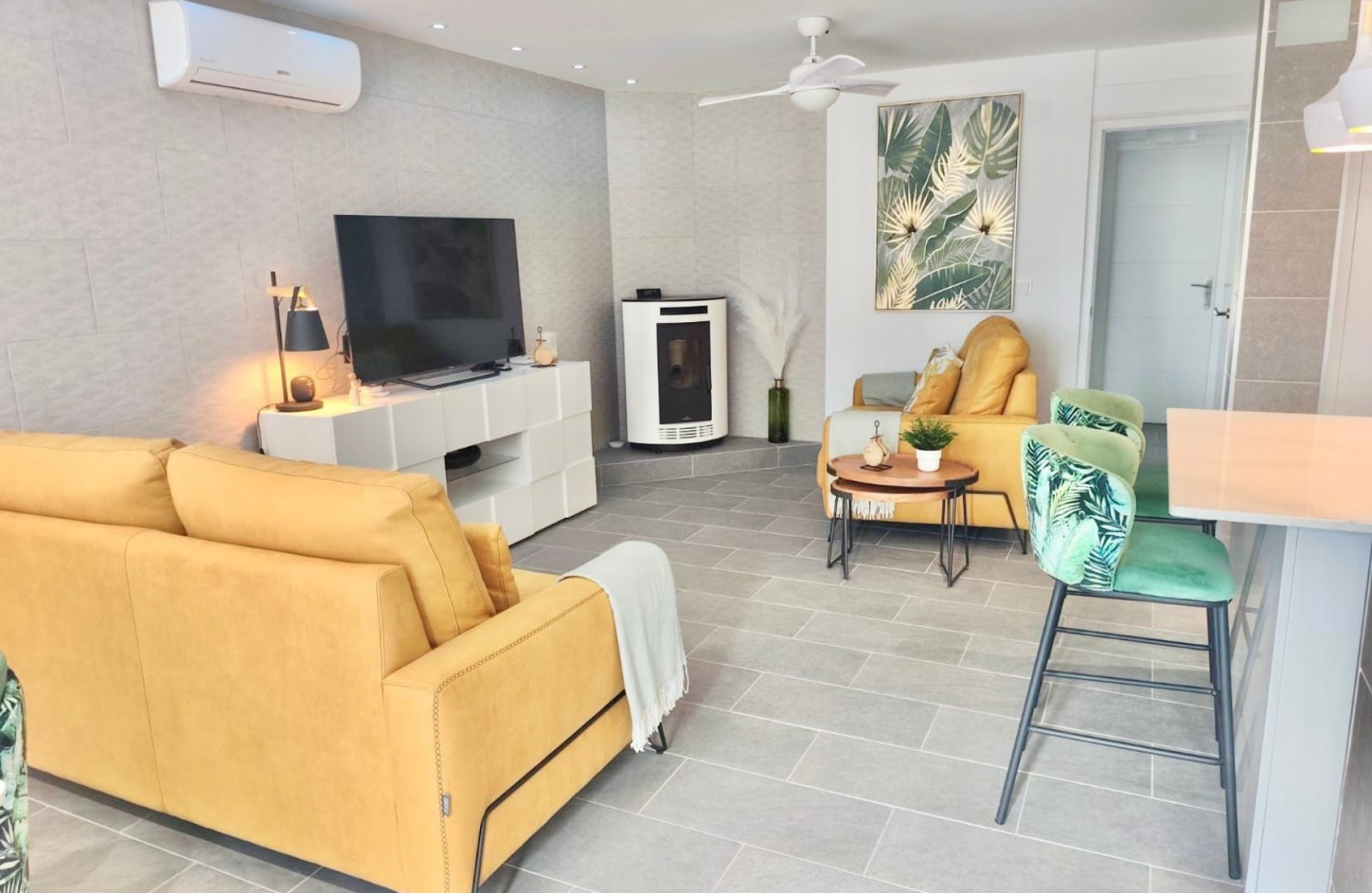 House in Villamartin - Image 3
